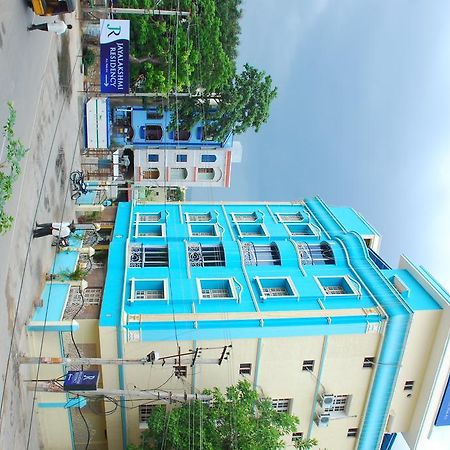 Jayalakshmi Residency Hotel ตีรูปาติ ภายนอก รูปภาพ